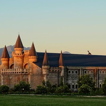 Bygracealone Manor Hotel Outeniekwa Kültér fotó